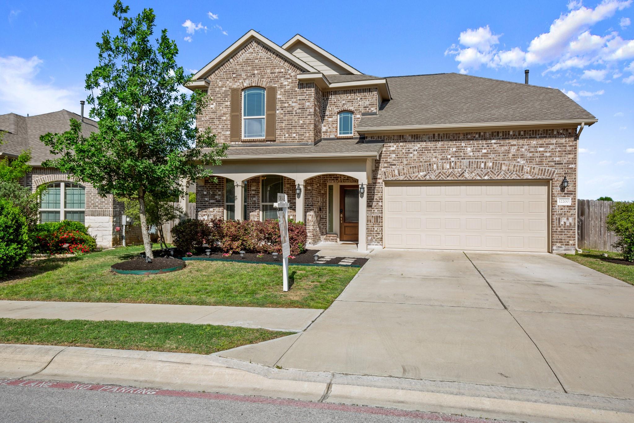 12200 Chalco St Property Photo 8