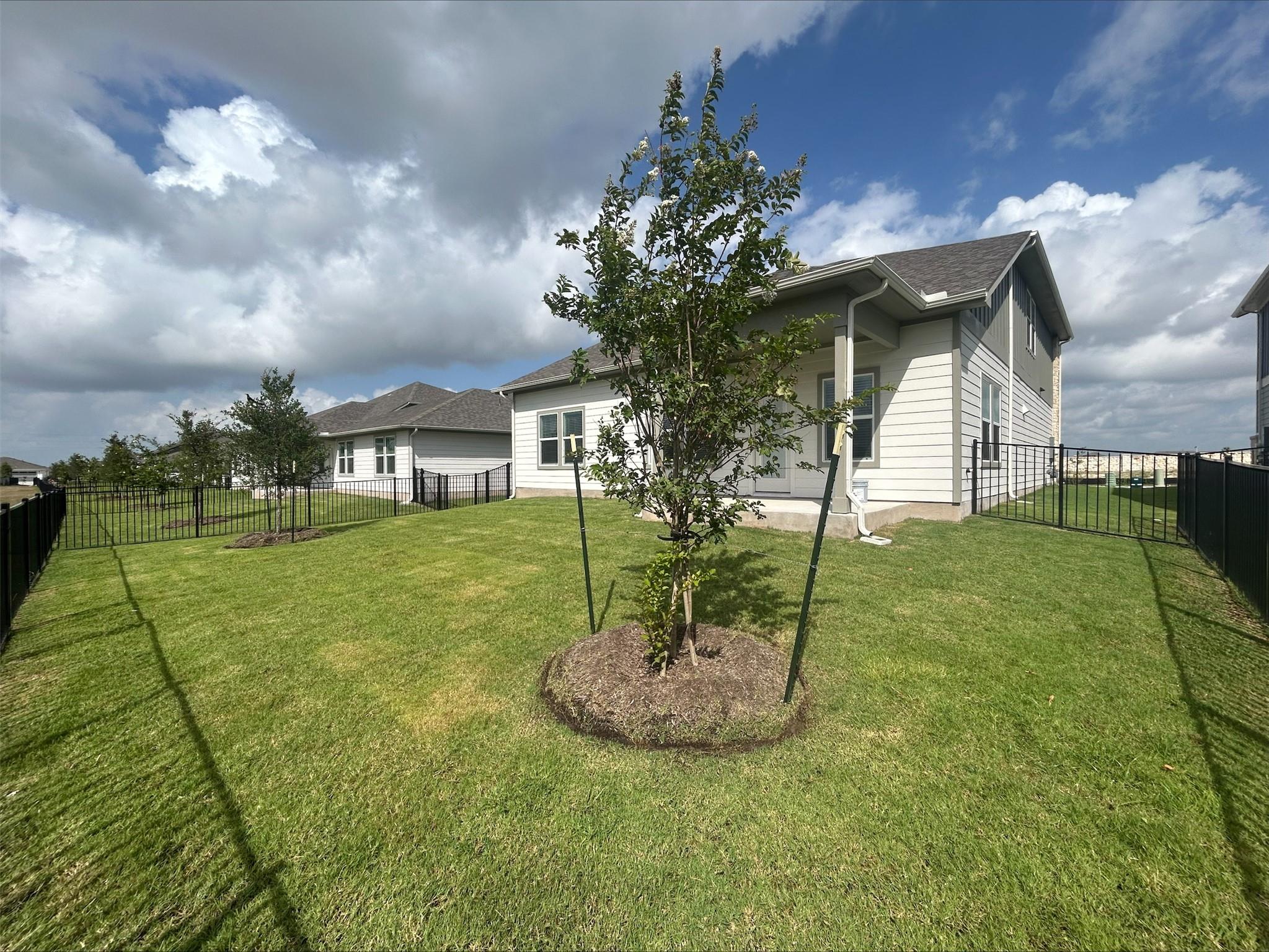 17121 Loch Rd Property Photo 7