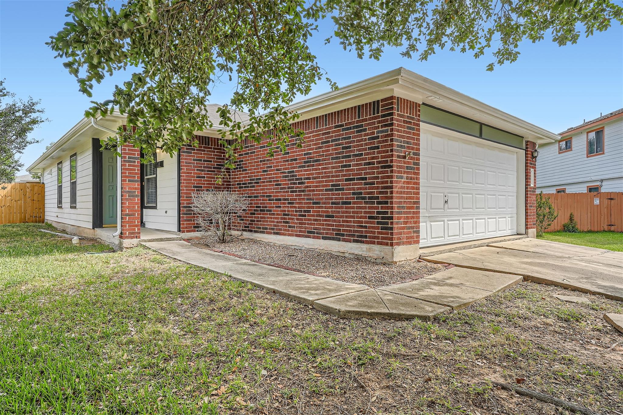 12404 Campana Dr Property Photo 1