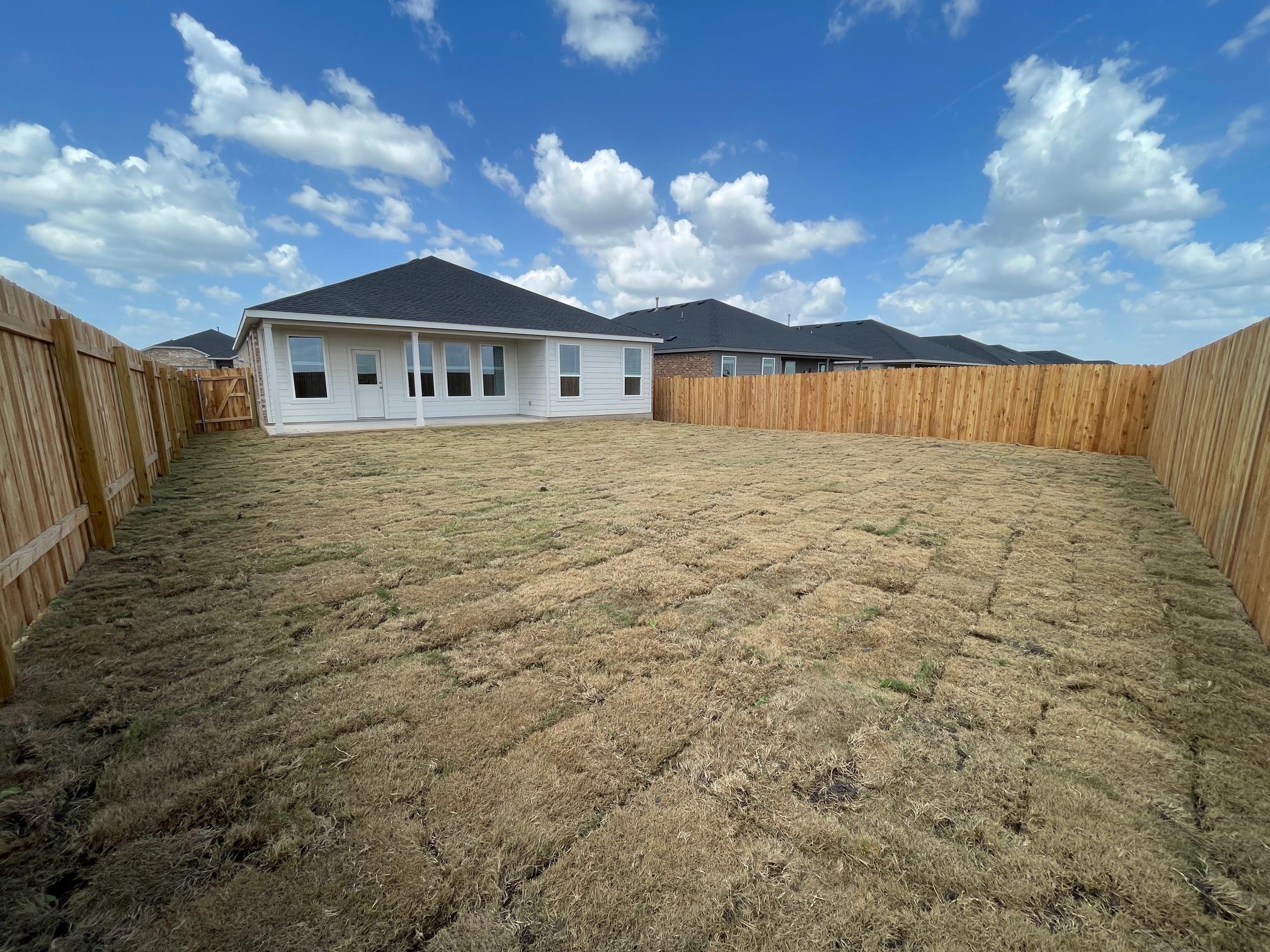 193 Seabreeze St Property Photo 6