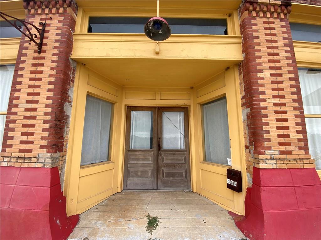 202 N Commerce St Property Photo 7