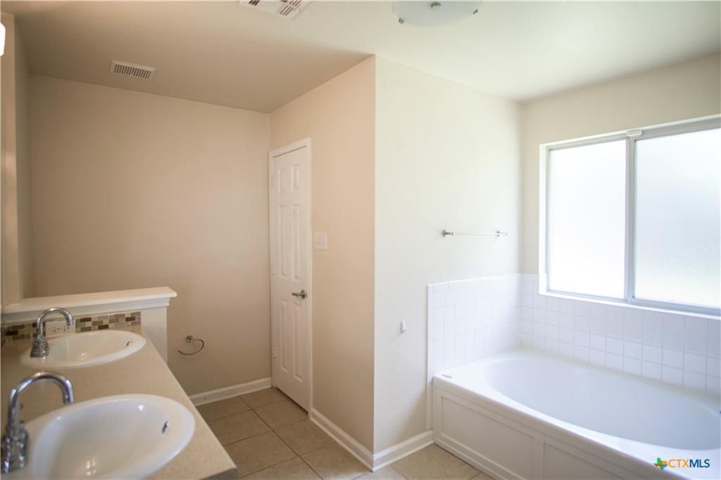 1809 Herndon Dr Property Photo 8