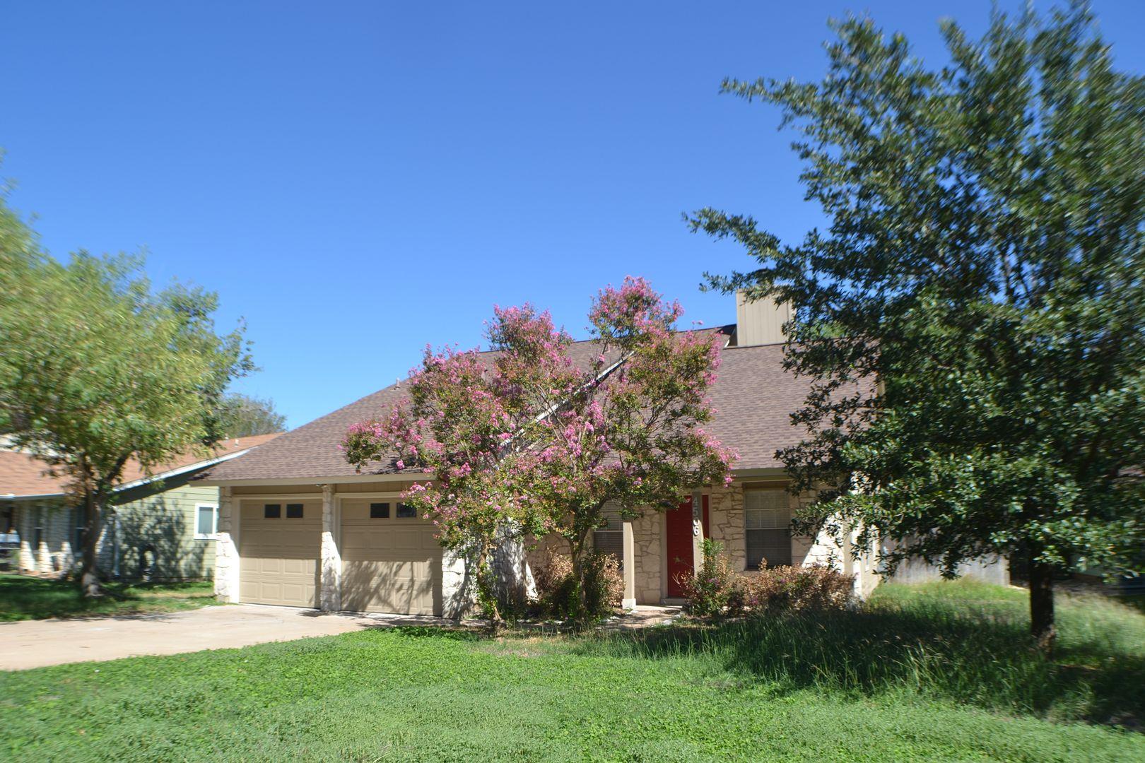 4506 Adelphi Ln Property Photo 2
