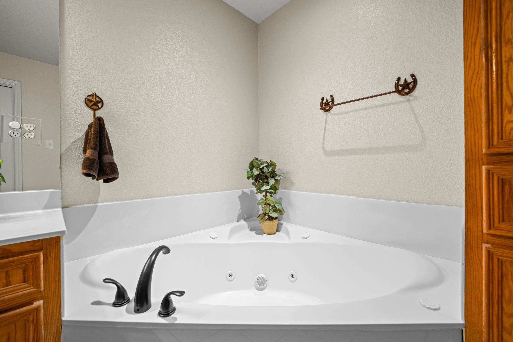 207 County Road 4492 None Property Photo 24