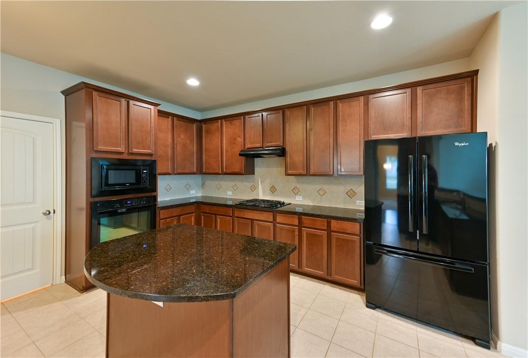 100 Lake Mineral Wells Dr Property Photo 7