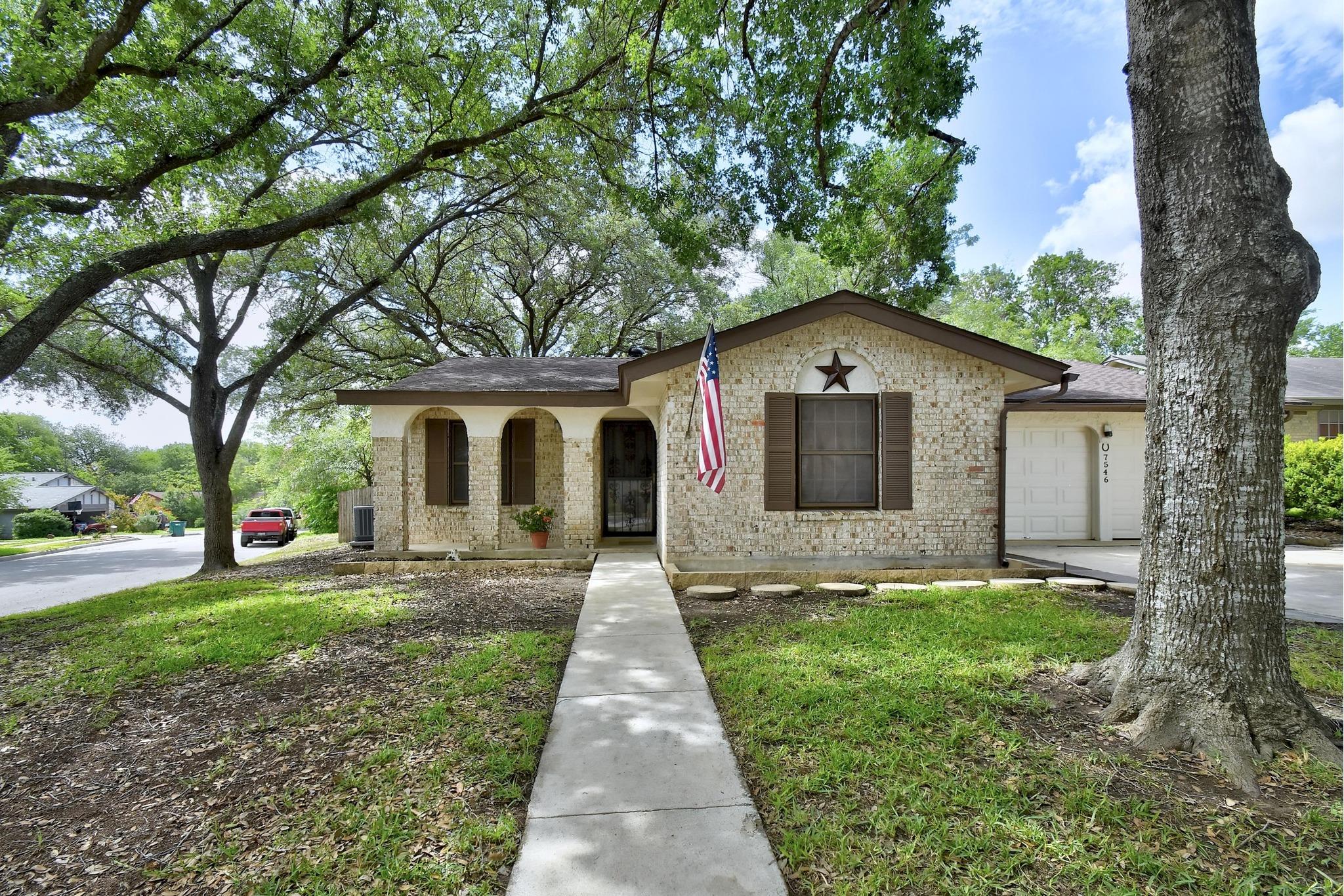 7546 Leafy Hollow Ct
