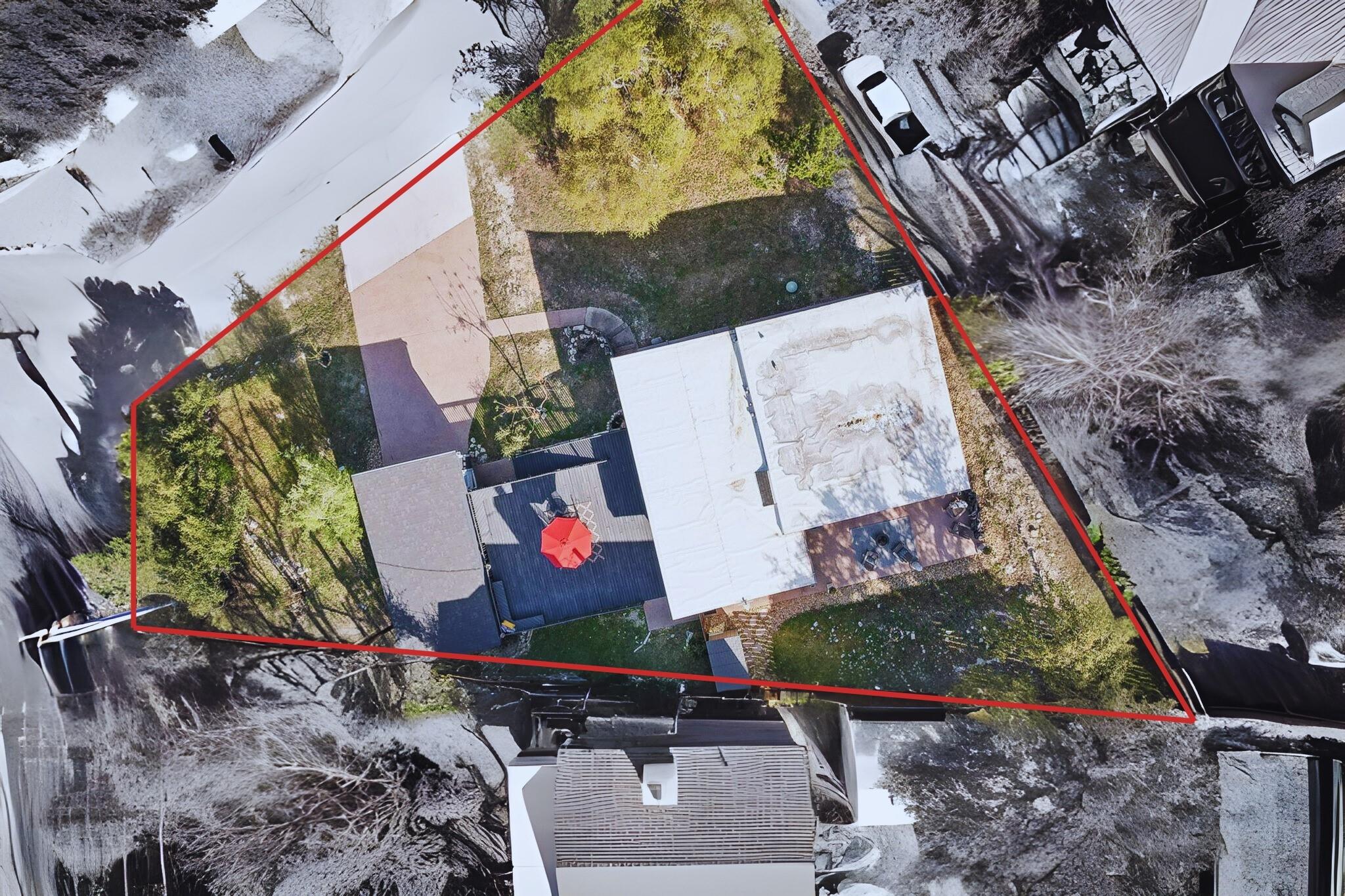 7067 Comanche Trl Property Photo 10