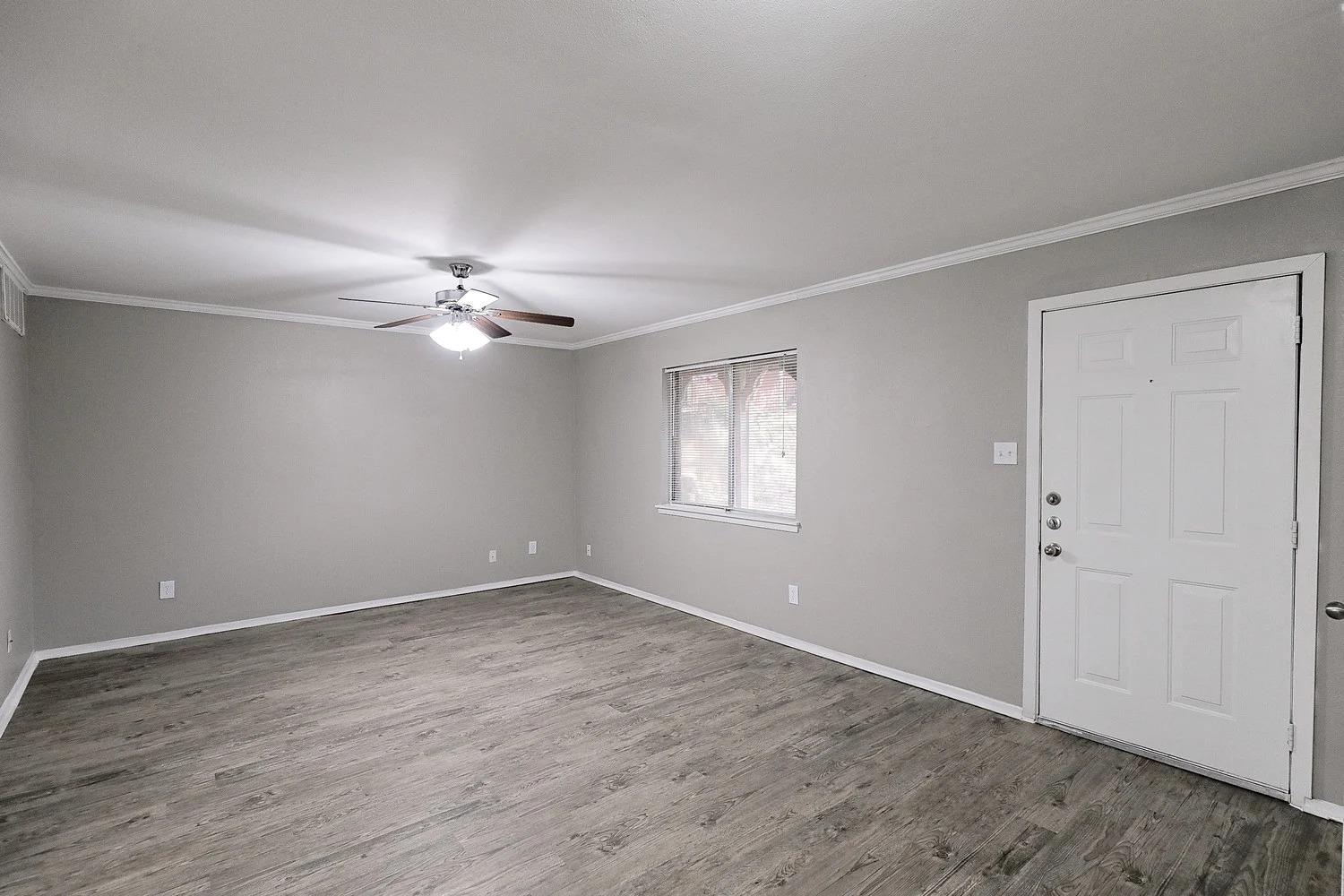 8100 N Mopac Expy #02-107 Property Photo 12