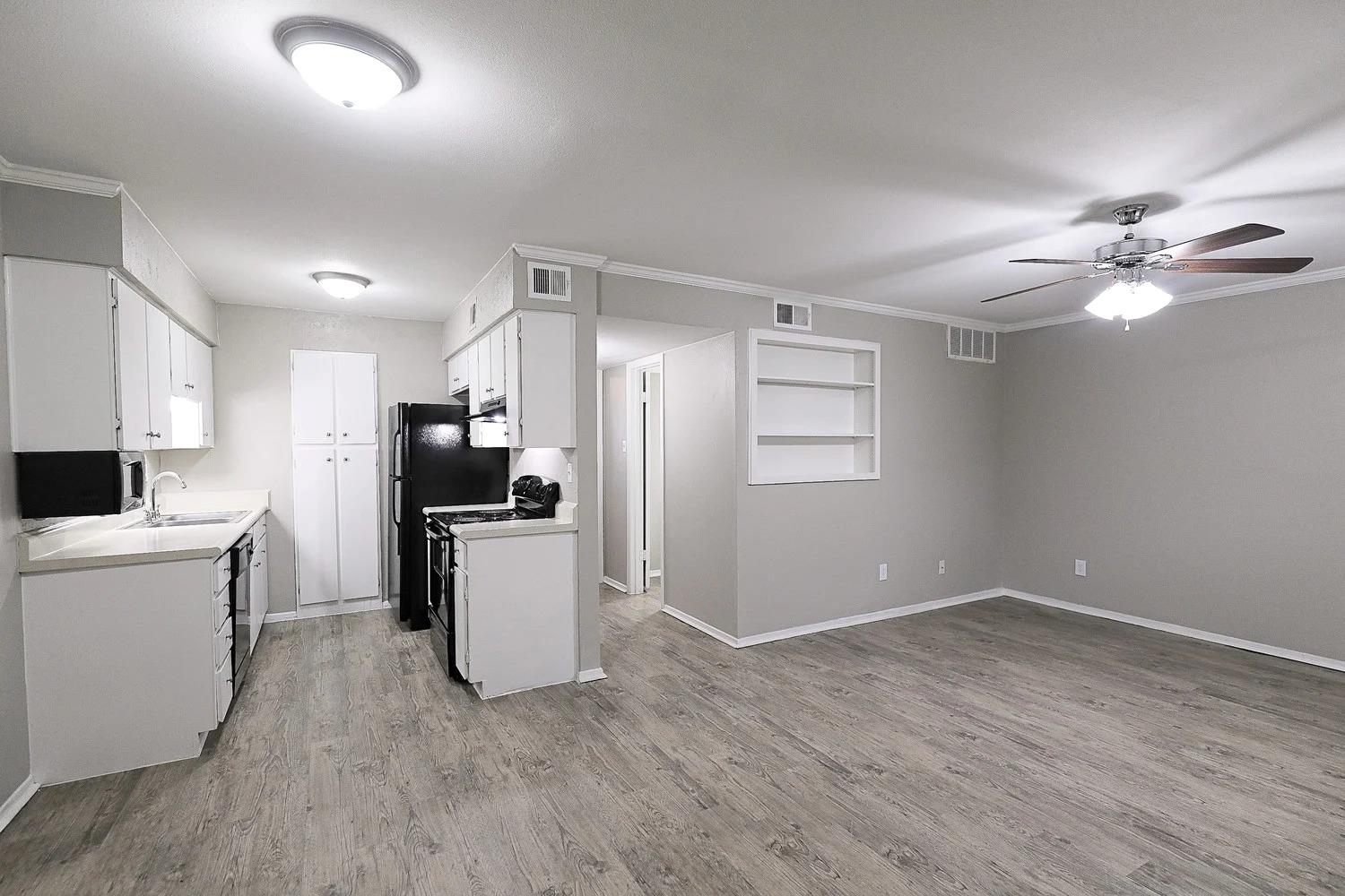 8100 N Mopac Expy #02-107 Property Photo 13