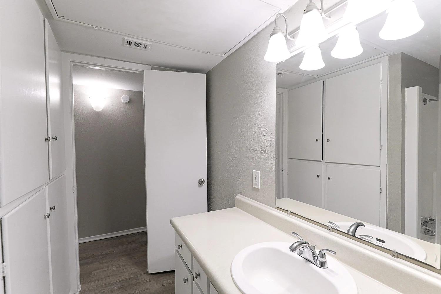 8100 N Mopac Expy #02-107 Property Photo 18