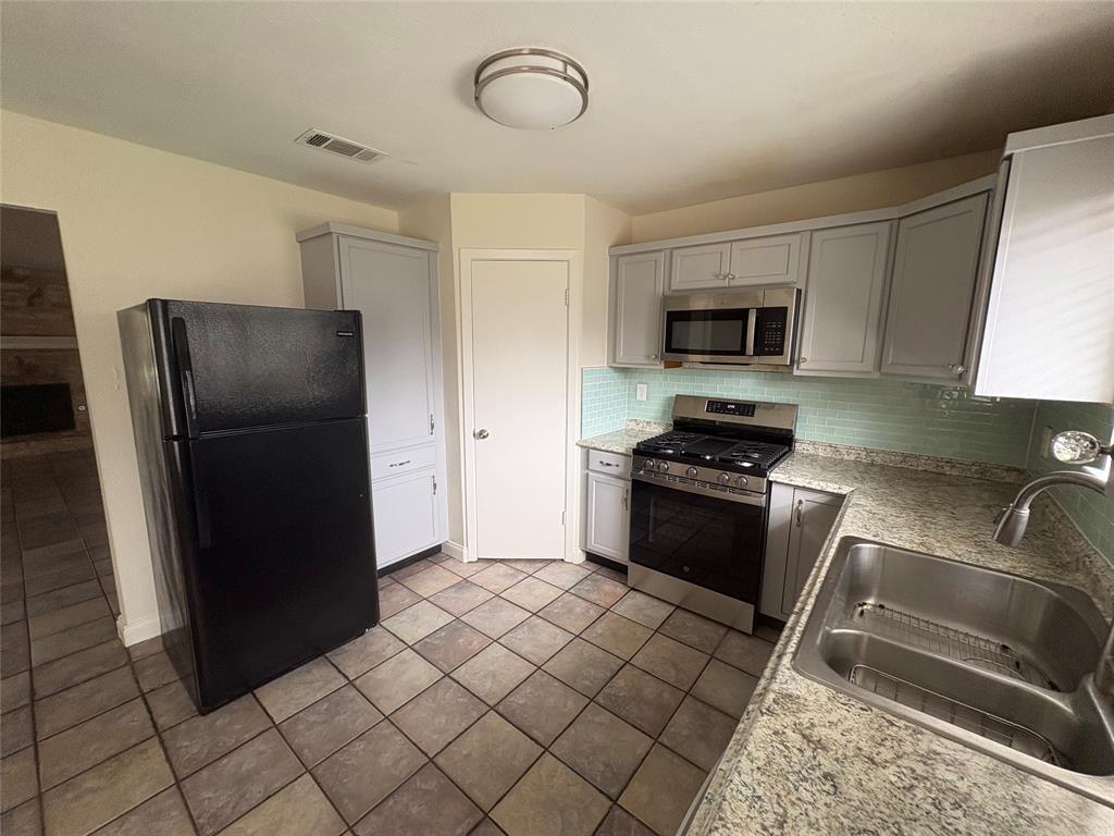 3800 Tattershall Ln Property Photo 10