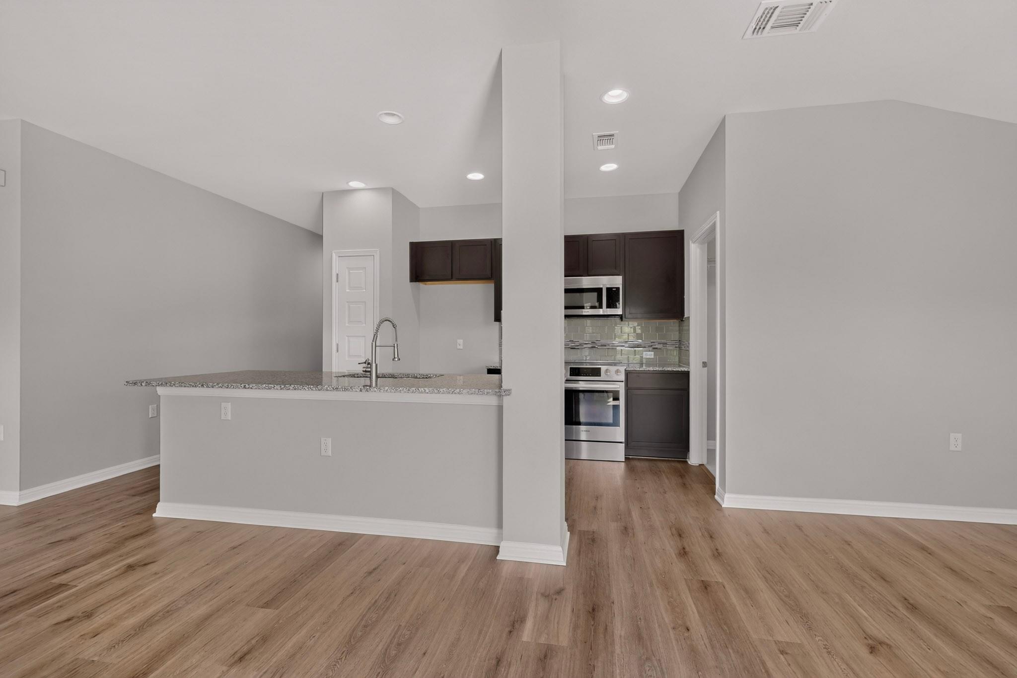 10029 Dalliance Ln Property Photo 13