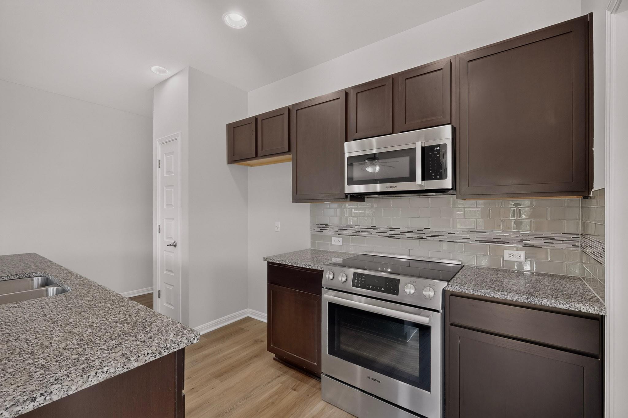 10029 Dalliance Ln Property Photo 15
