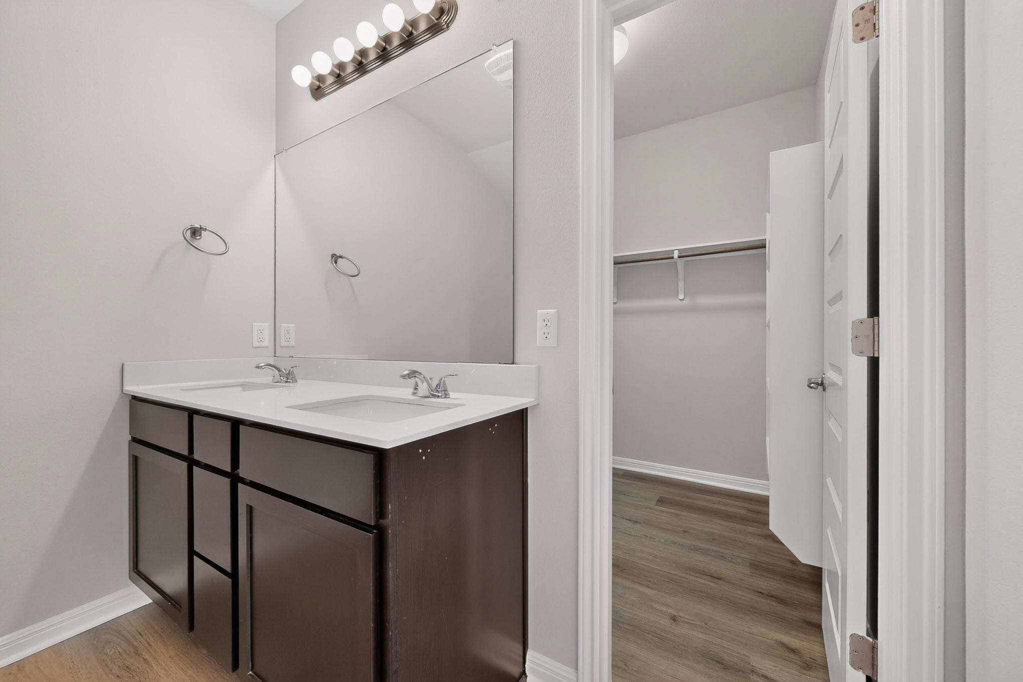 10029 Dalliance Ln Property Photo 25