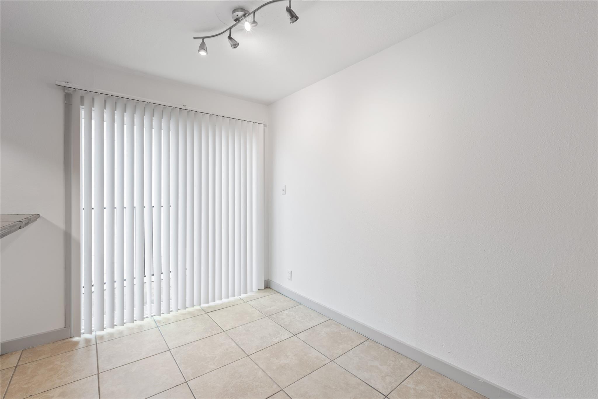 1301 W Ben White Blvd #208 Property Photo 4