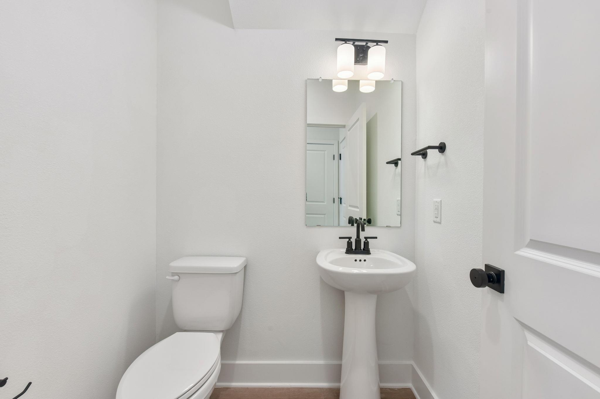 149 Maverick Ave Property Photo 11