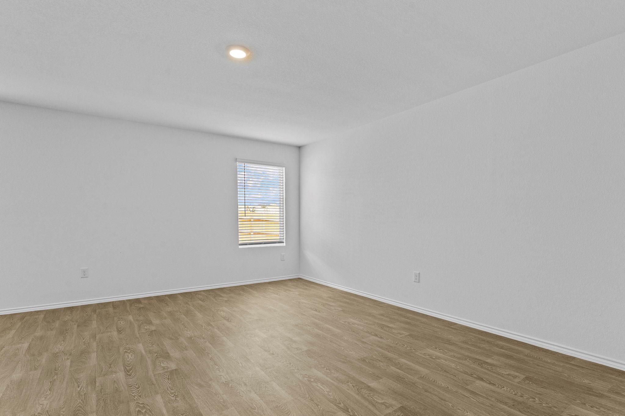 251 Bardwell Way Property Photo 4