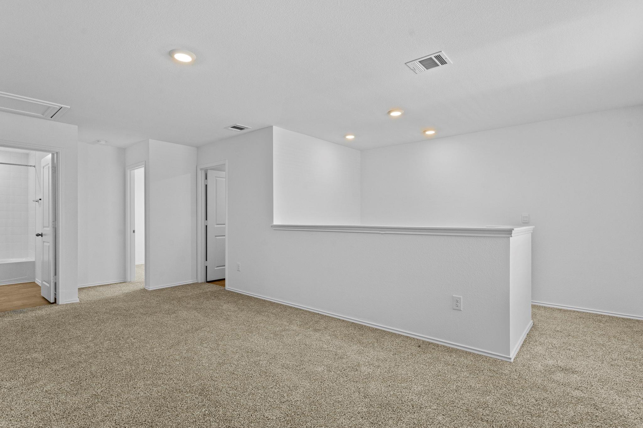 251 Bardwell Way Property Photo 7