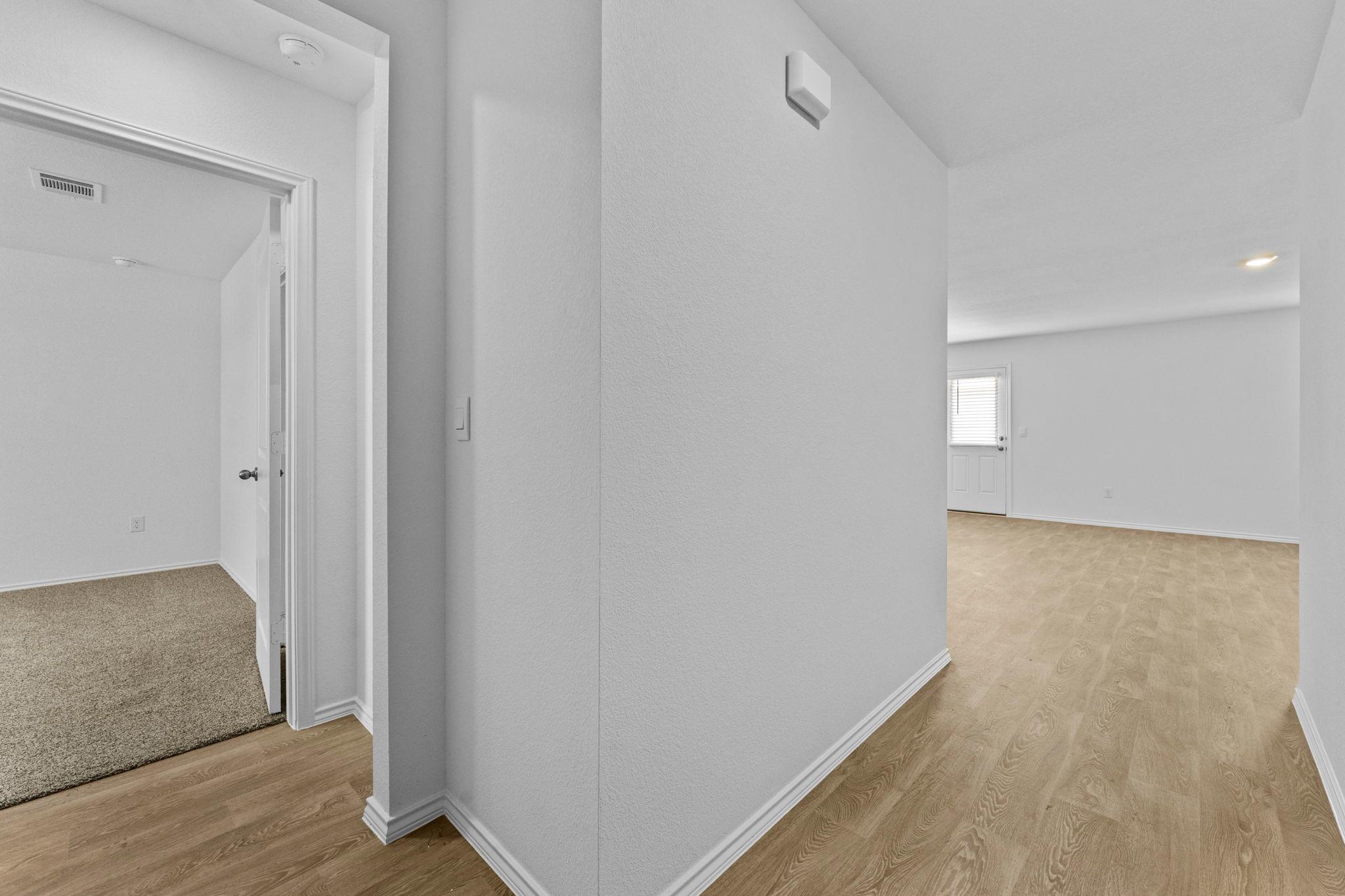 251 Bardwell Way Property Photo 16