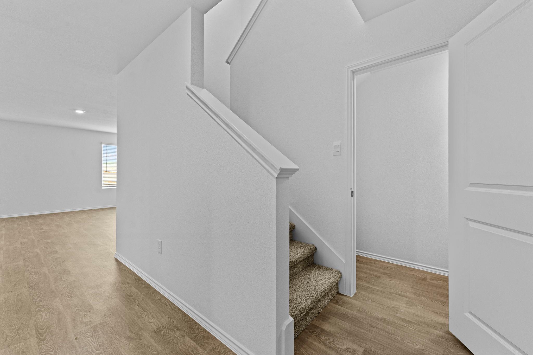 251 Bardwell Way Property Photo 19