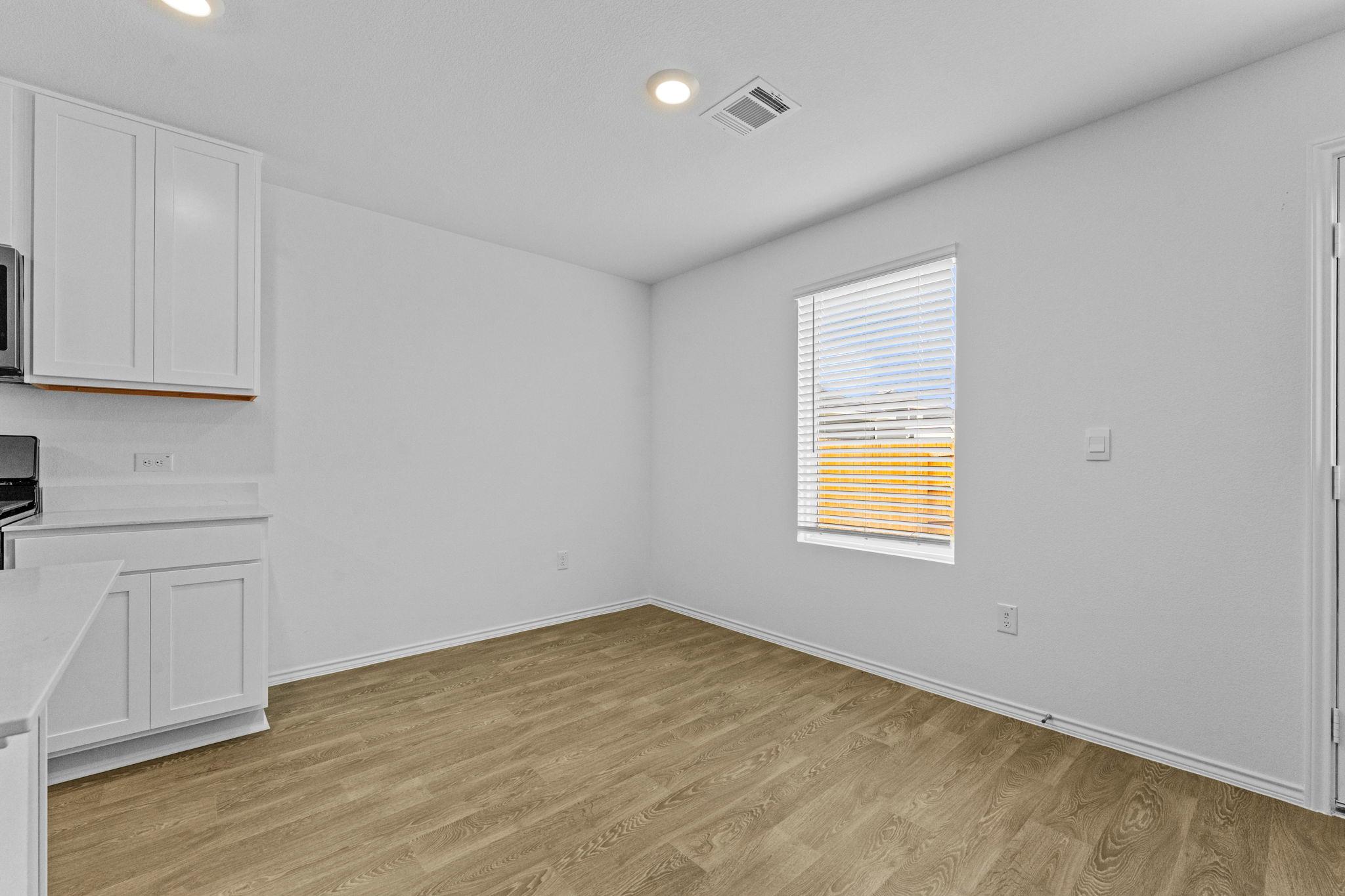 251 Bardwell Way Property Photo 31
