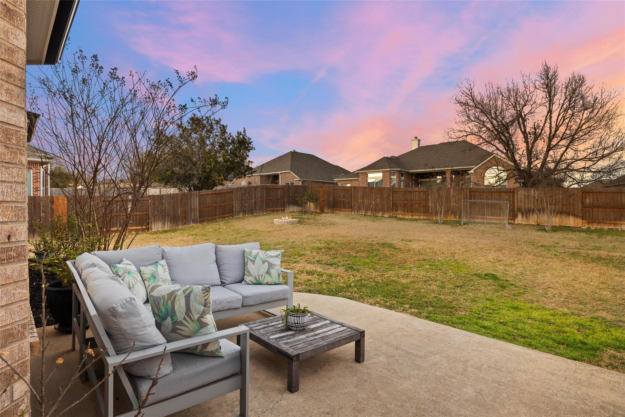 143 Enchanted Cv Property Photo 34