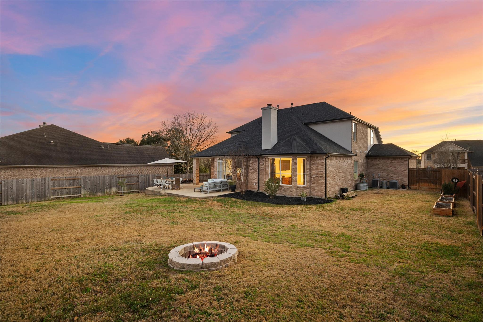 143 Enchanted Cv Property Photo 36