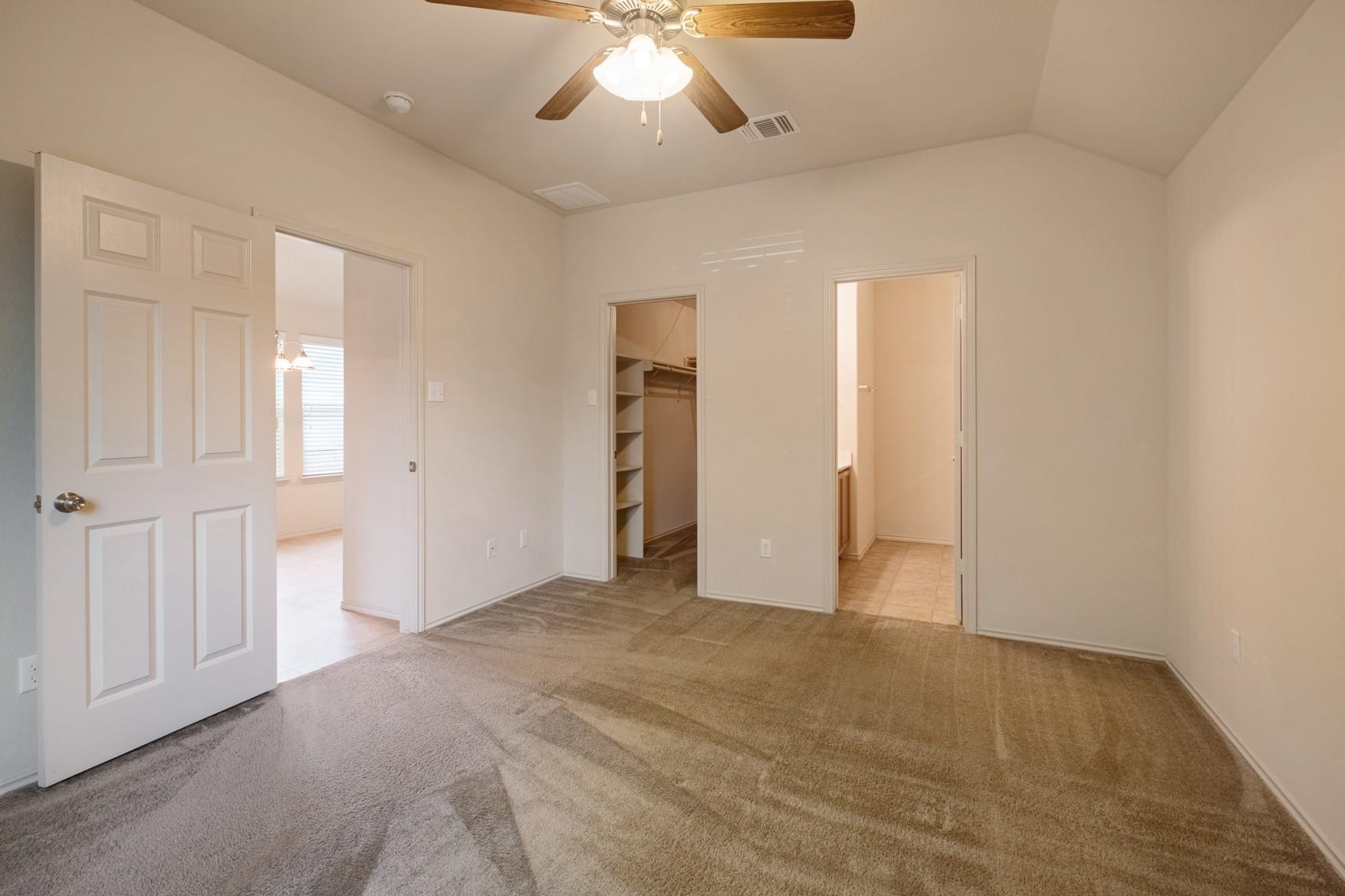 100 Azurite Dr Property Photo 13