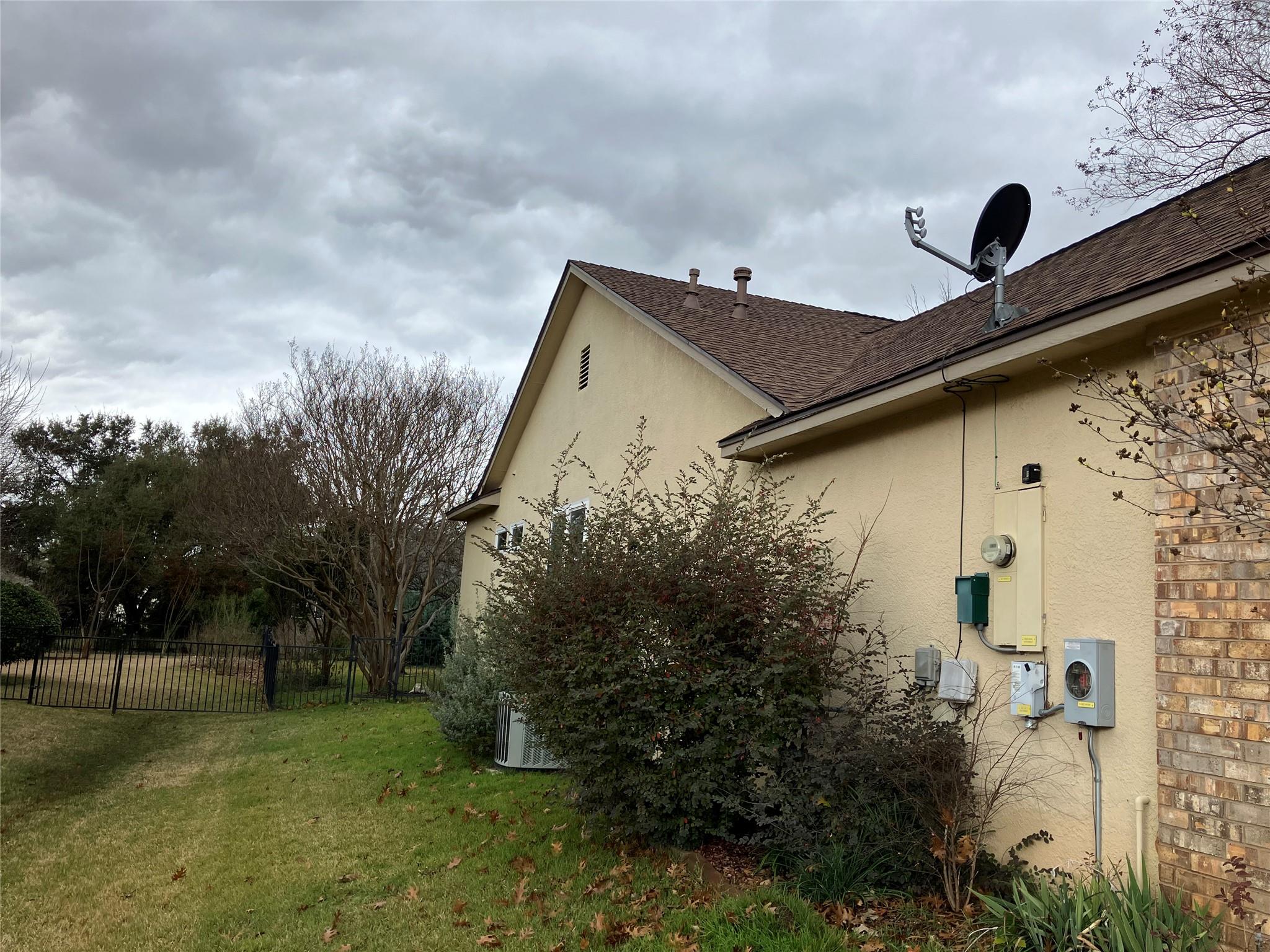 103 Wild Rose Dr Property Photo 14