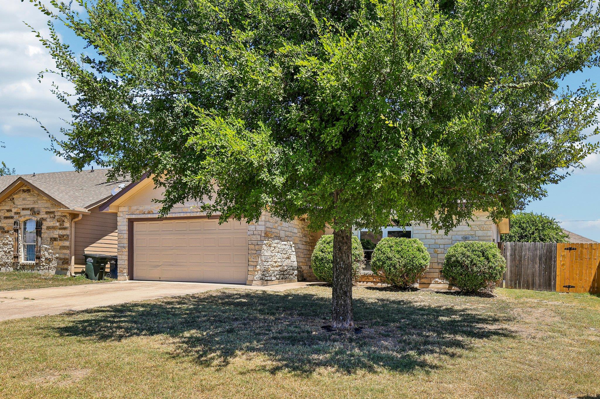224 Copper Ln Property Photo 3