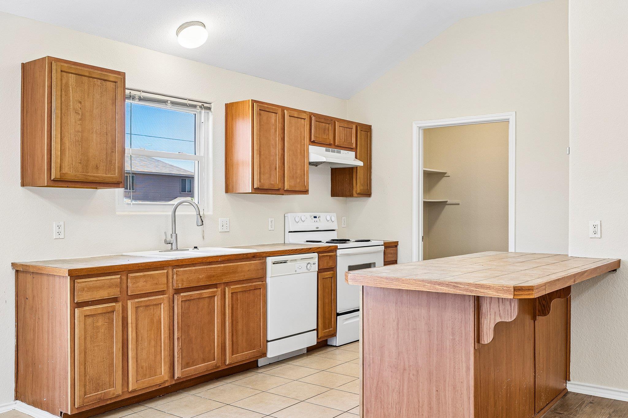 224 Copper Ln Property Photo 12