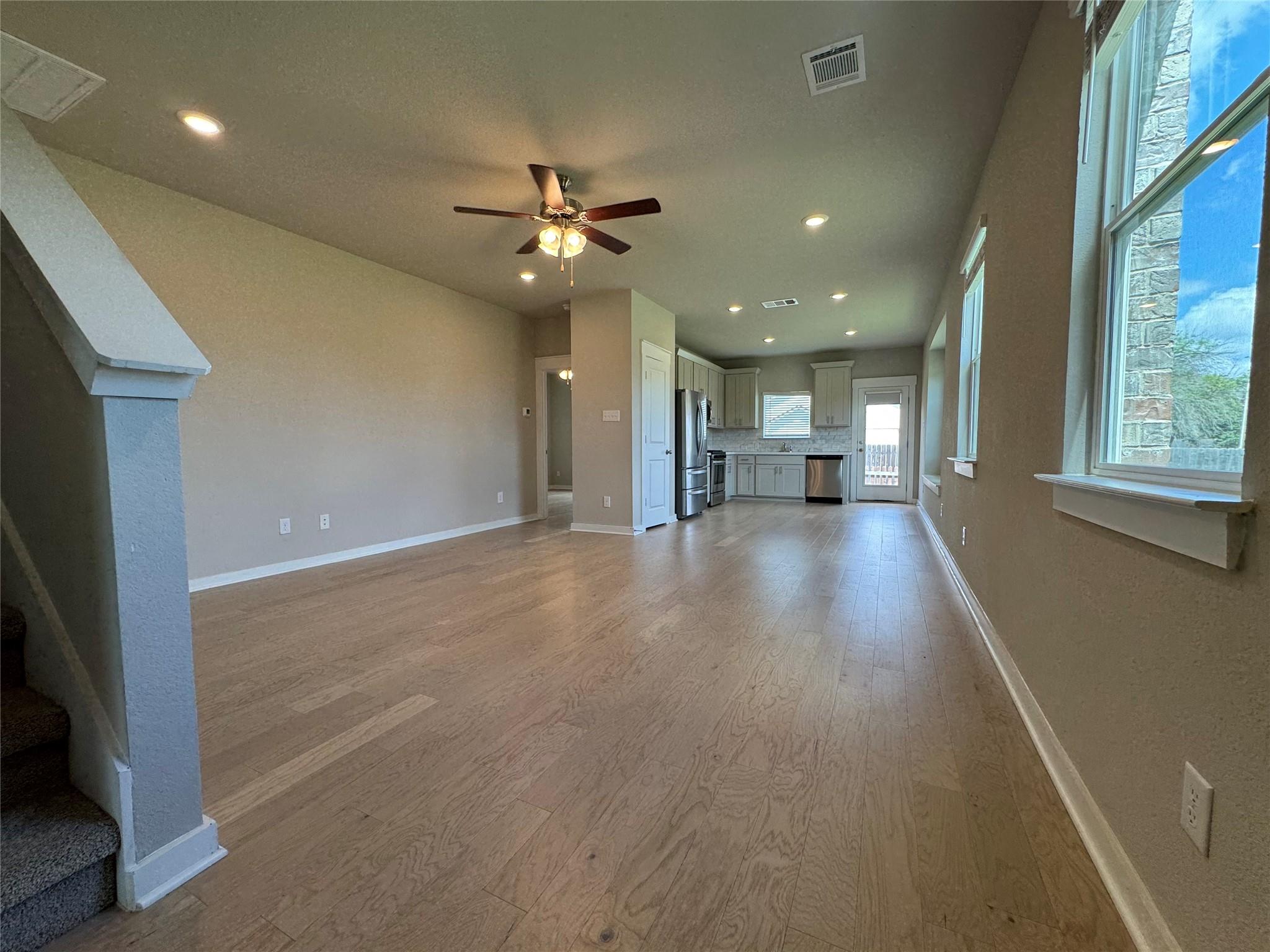 17502d Bay Skipper Dr Property Photo 3