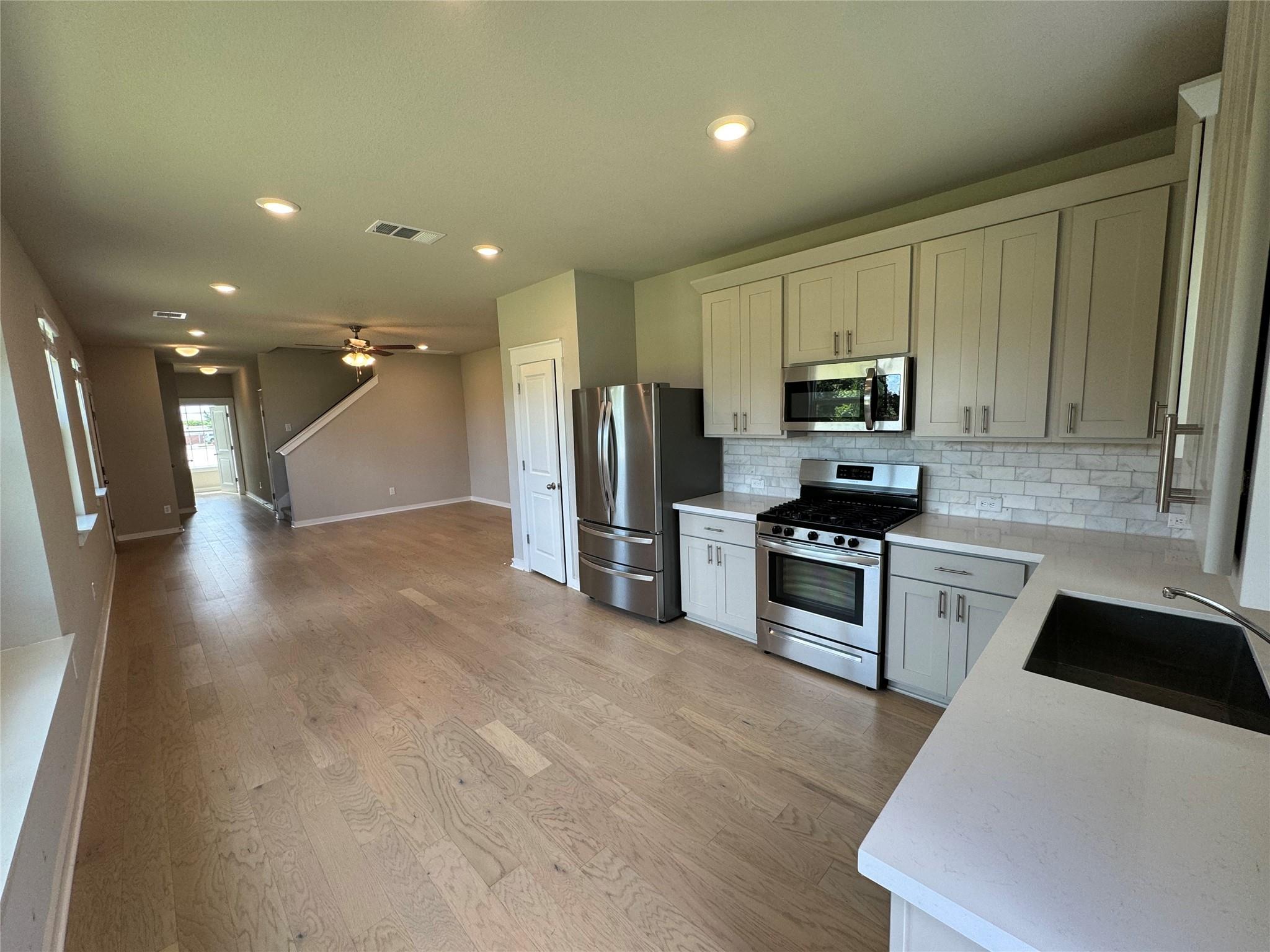 17502d Bay Skipper Dr Property Photo 10
