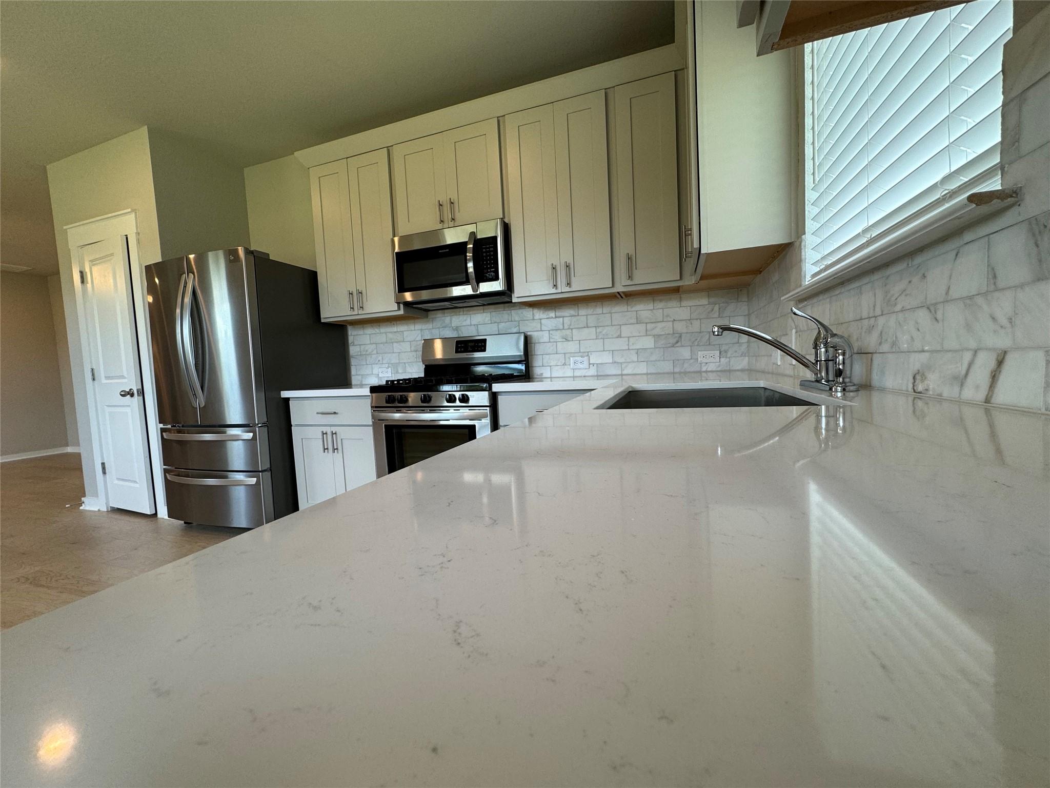 17502d Bay Skipper Dr Property Photo 11