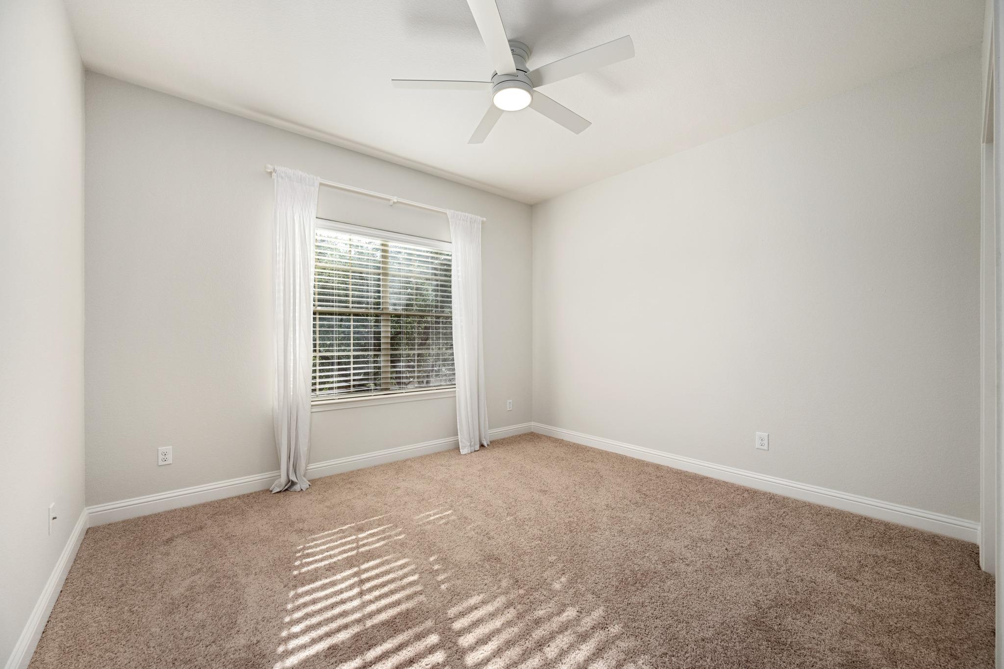 8620 Alophia Dr Property Photo 24