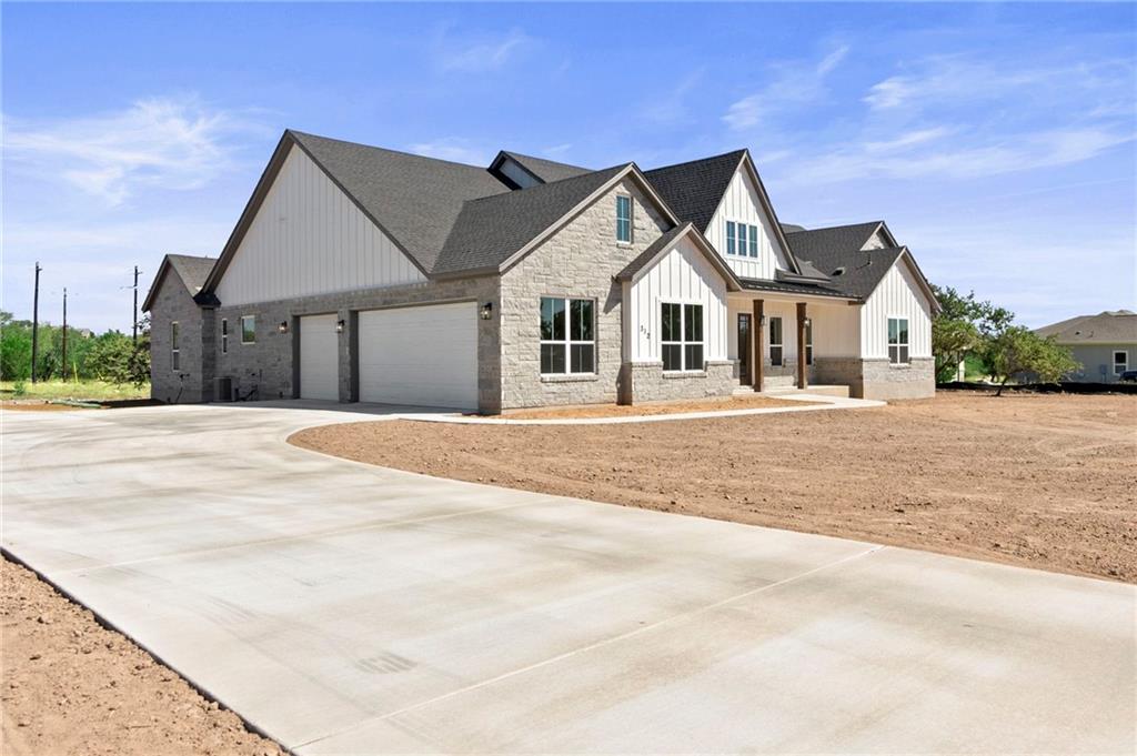 312 Spicewood Trails Dr Property Photo 2