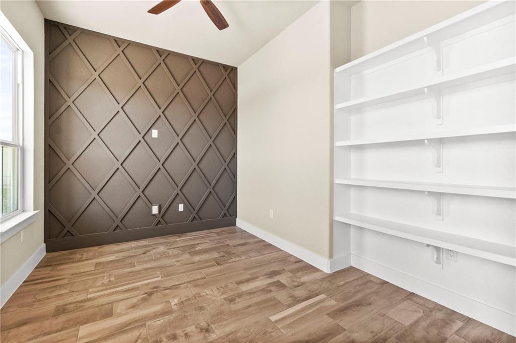 312 Spicewood Trails Dr Property Photo 4