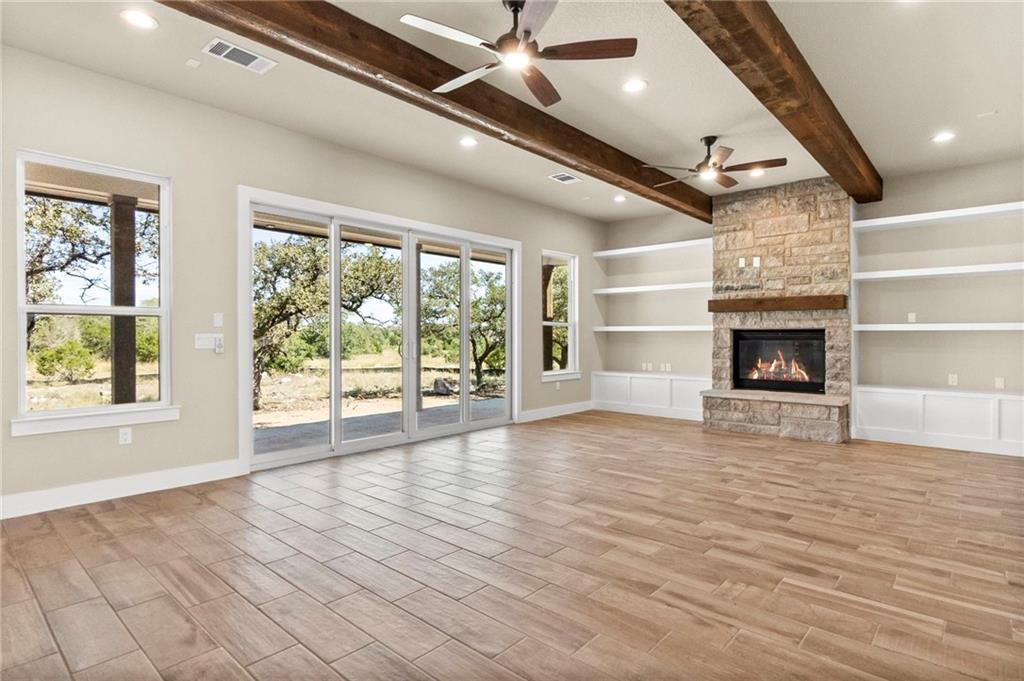 312 Spicewood Trails Dr Property Photo 5