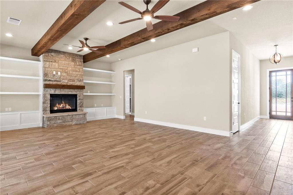 312 Spicewood Trails Dr Property Photo 6