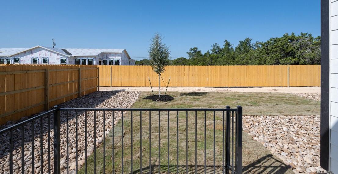 20105 Park Strip St #a - B Property Photo 4