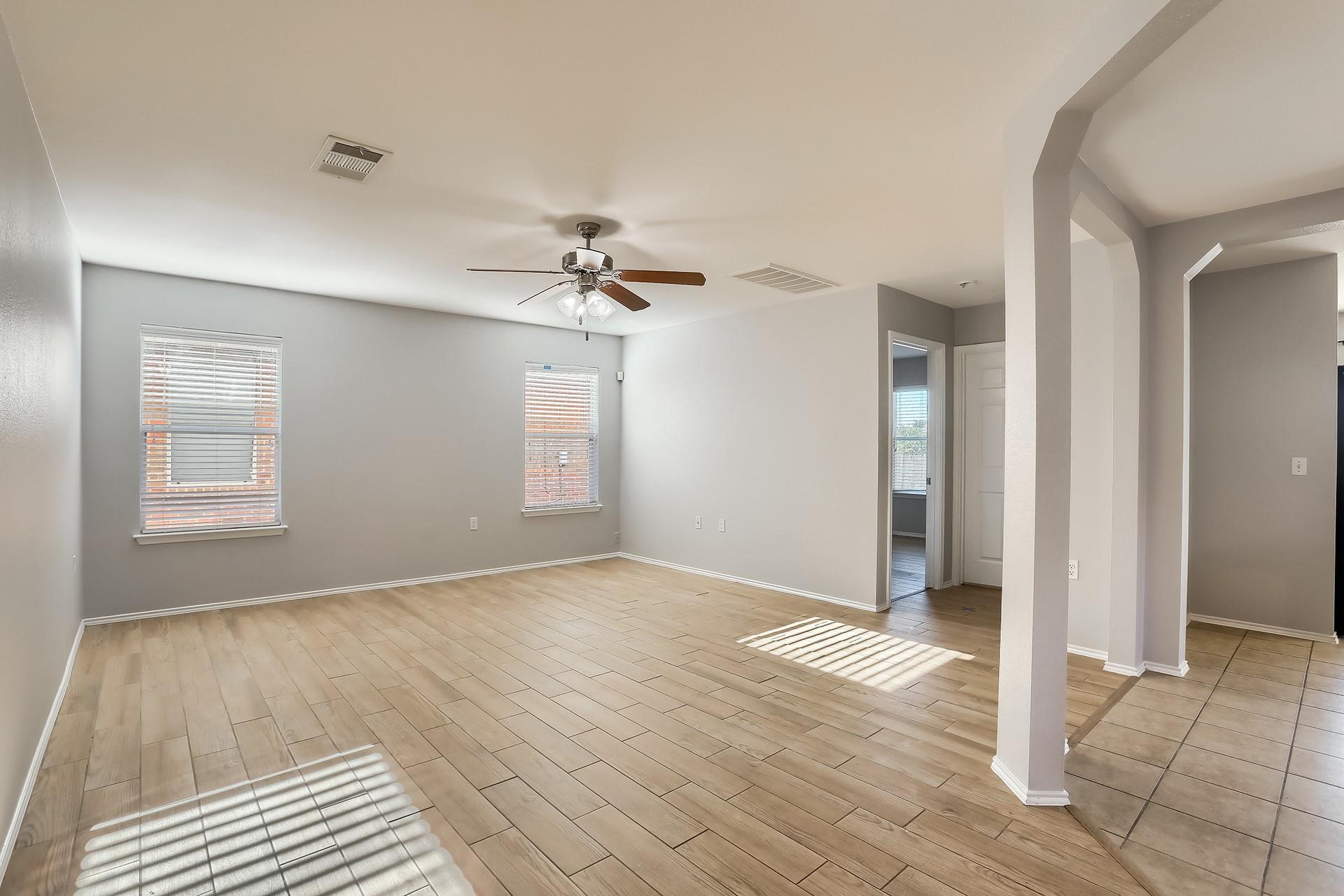 3922595 Property Photo 6