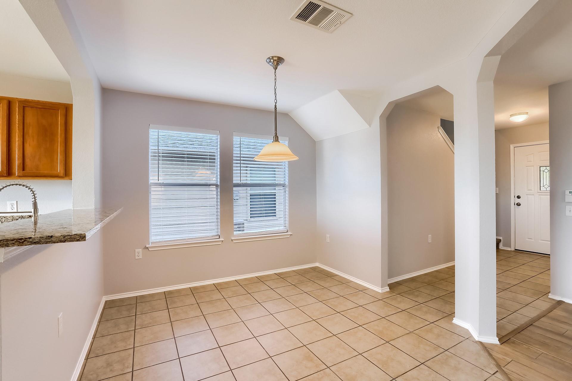 3922595 Property Photo 7