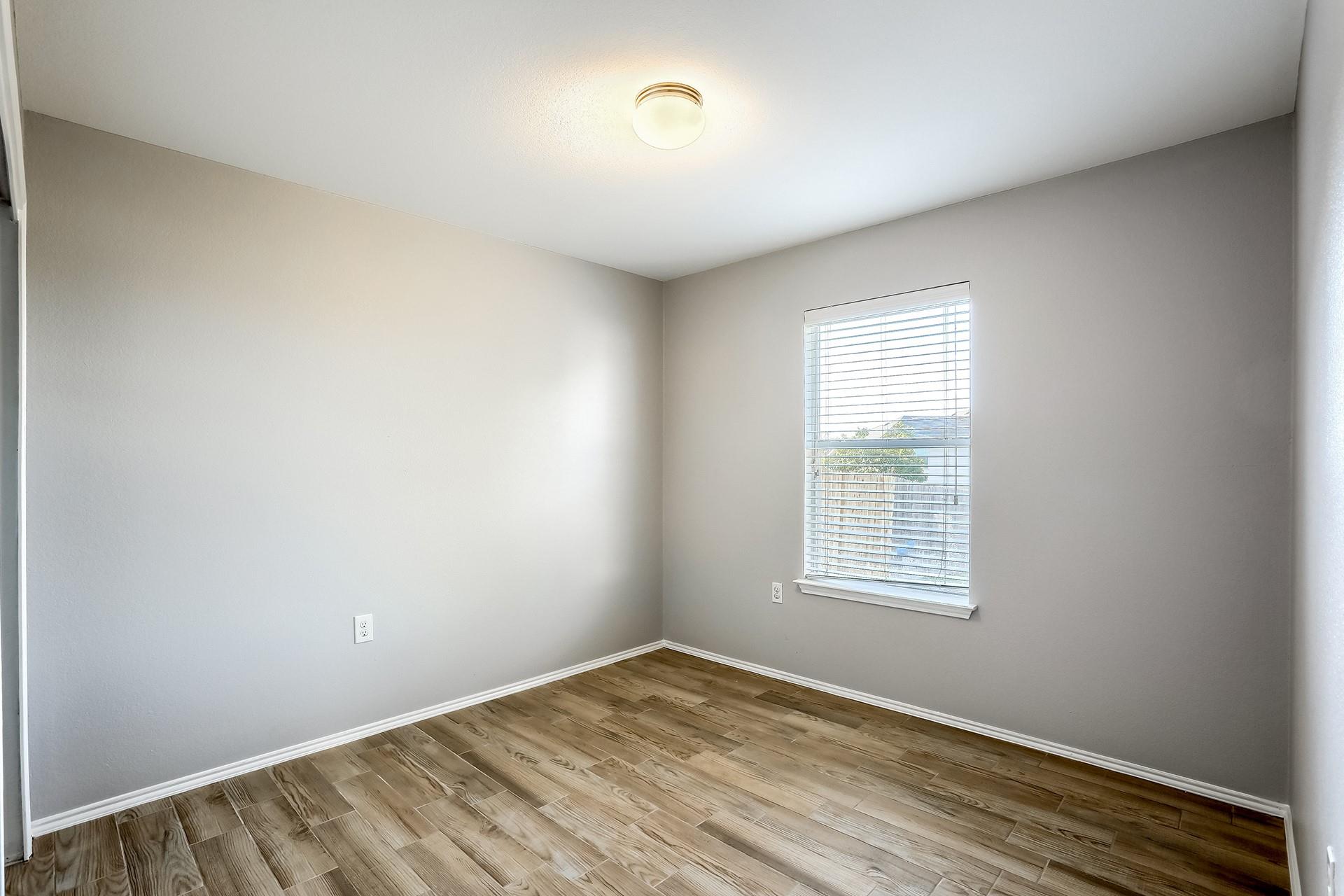 3922595 Property Photo 13
