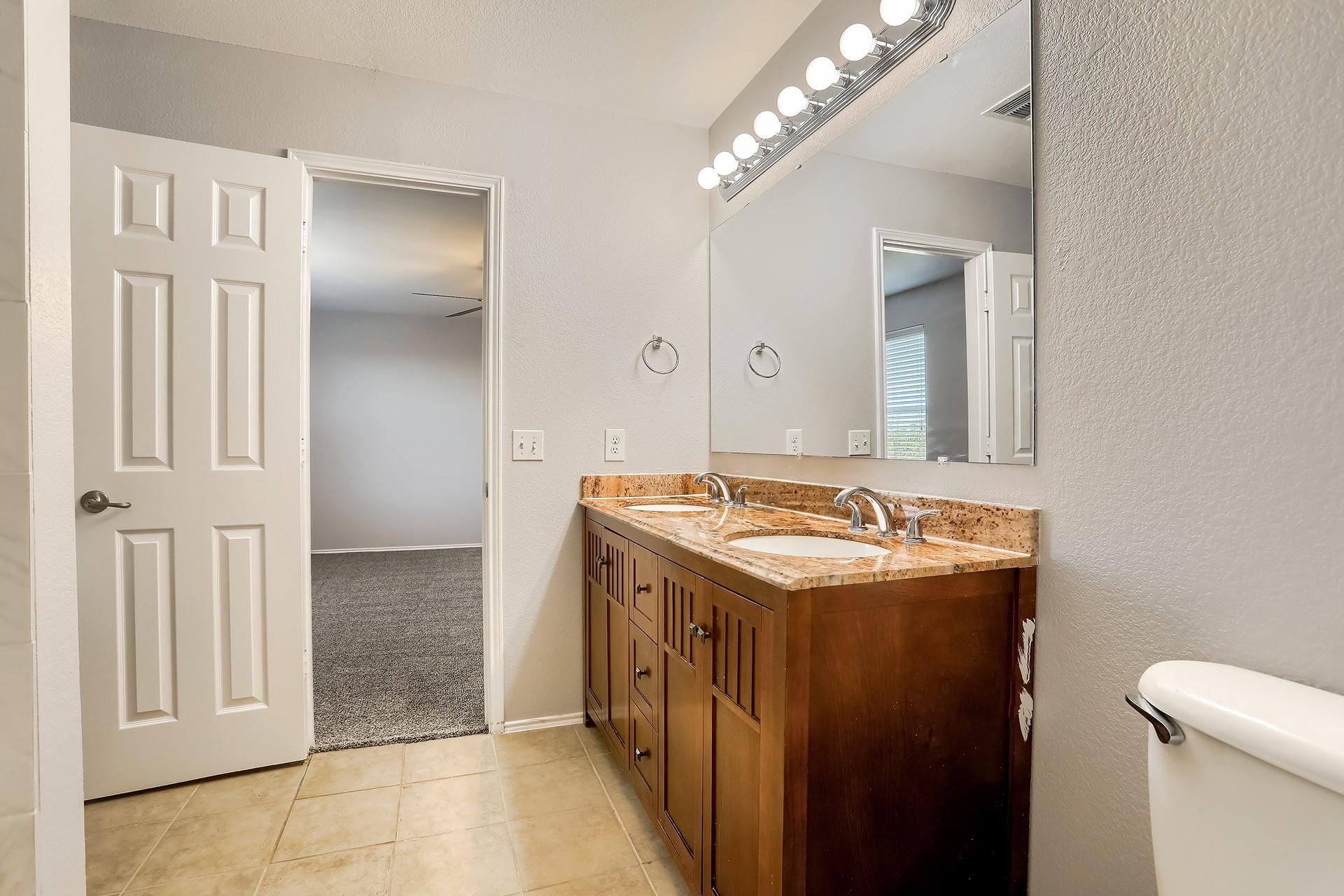 3922595 Property Photo 22