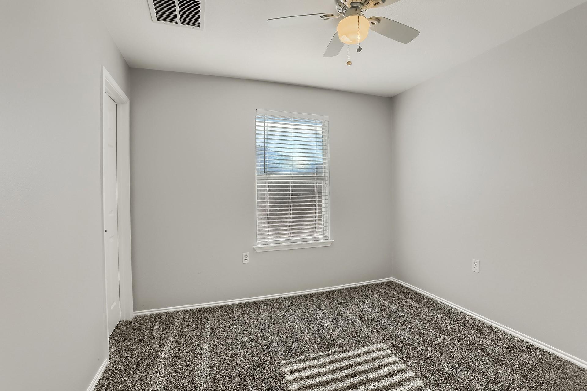 3922595 Property Photo 25