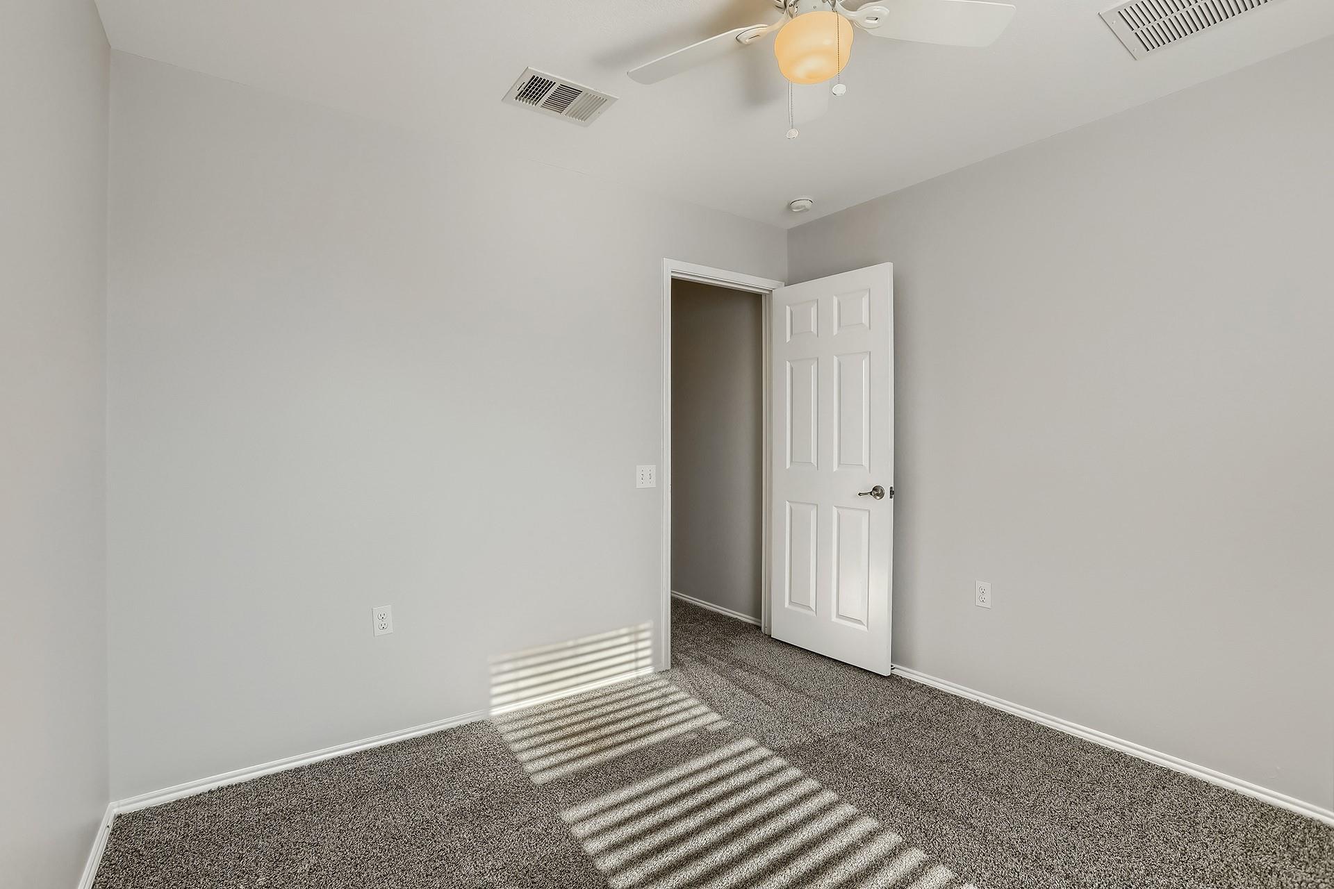 3922595 Property Photo 26