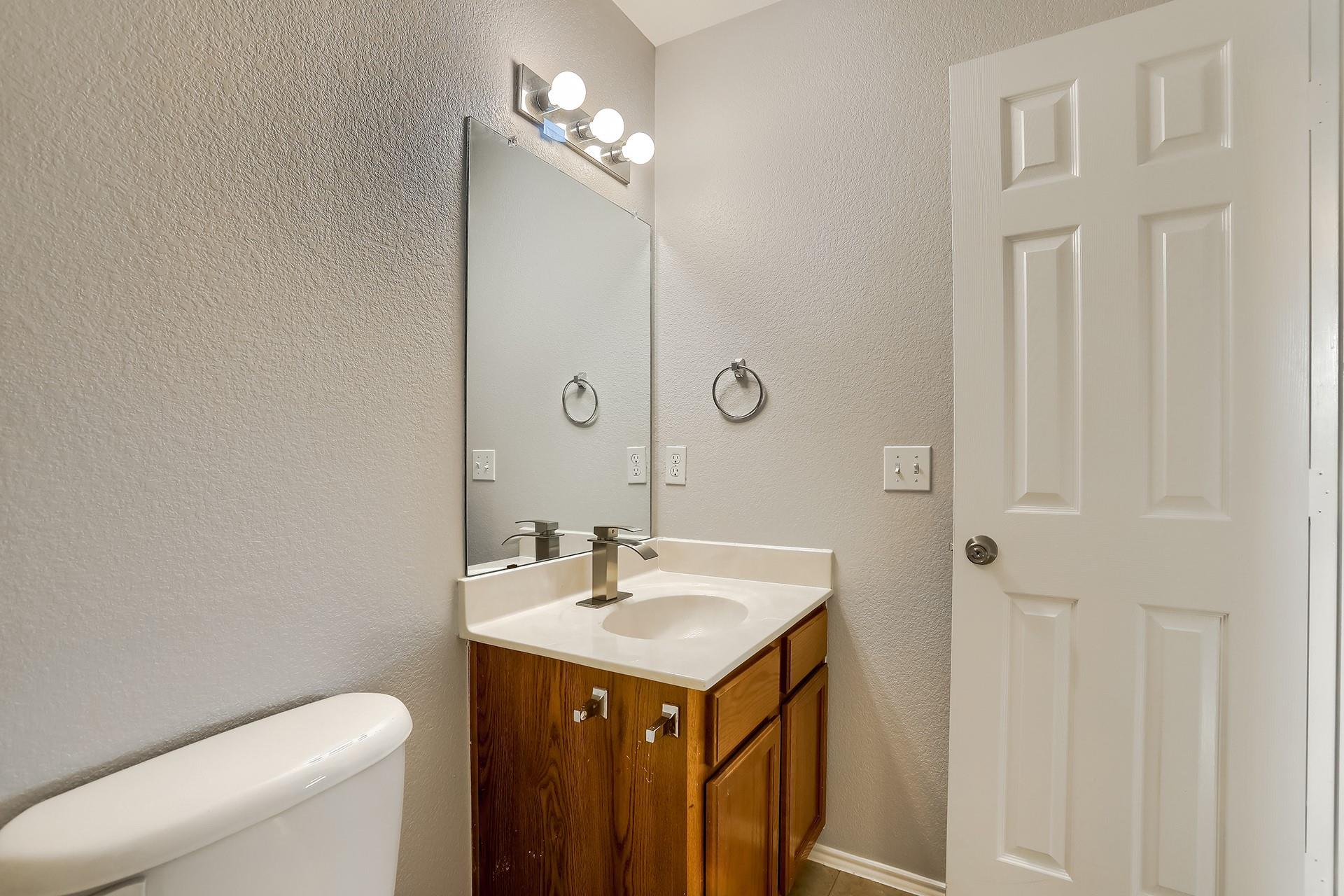3922595 Property Photo 28