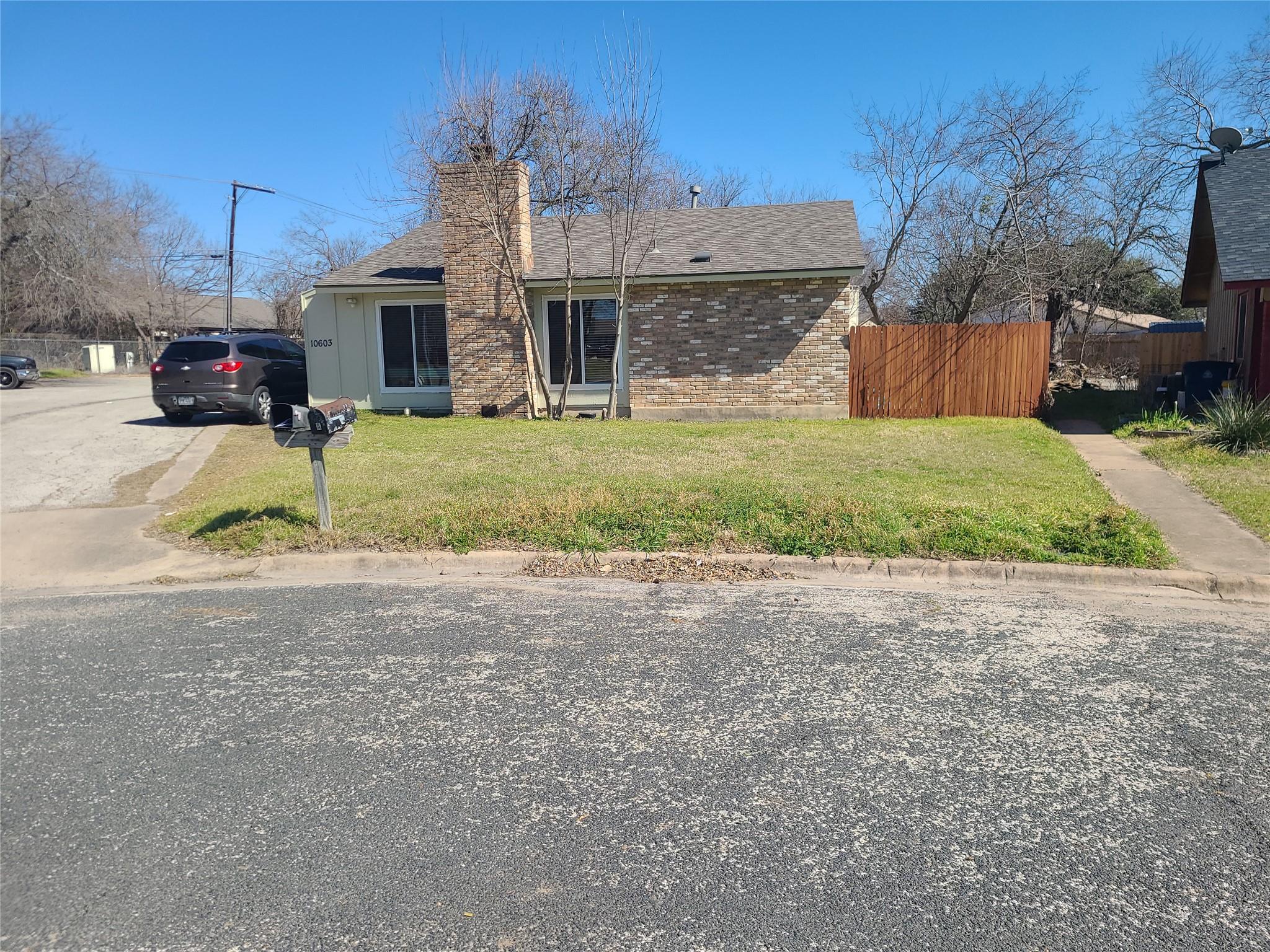 10603 Golden Meadow Dr Property Photo