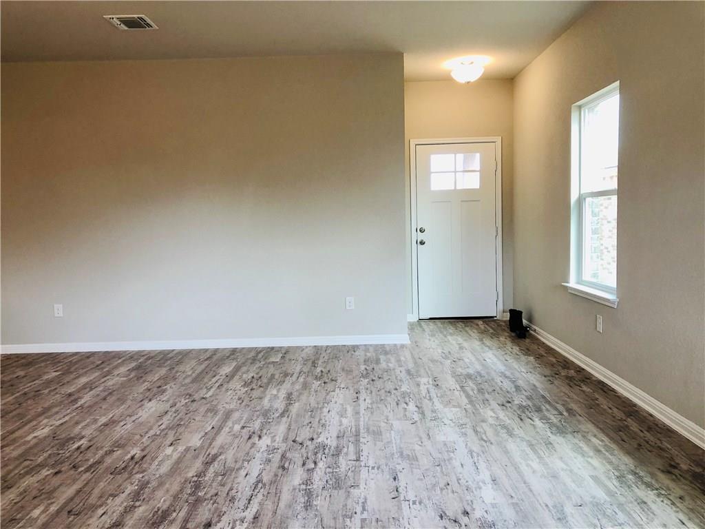 2925 Bridekirk Dr Property Photo 3