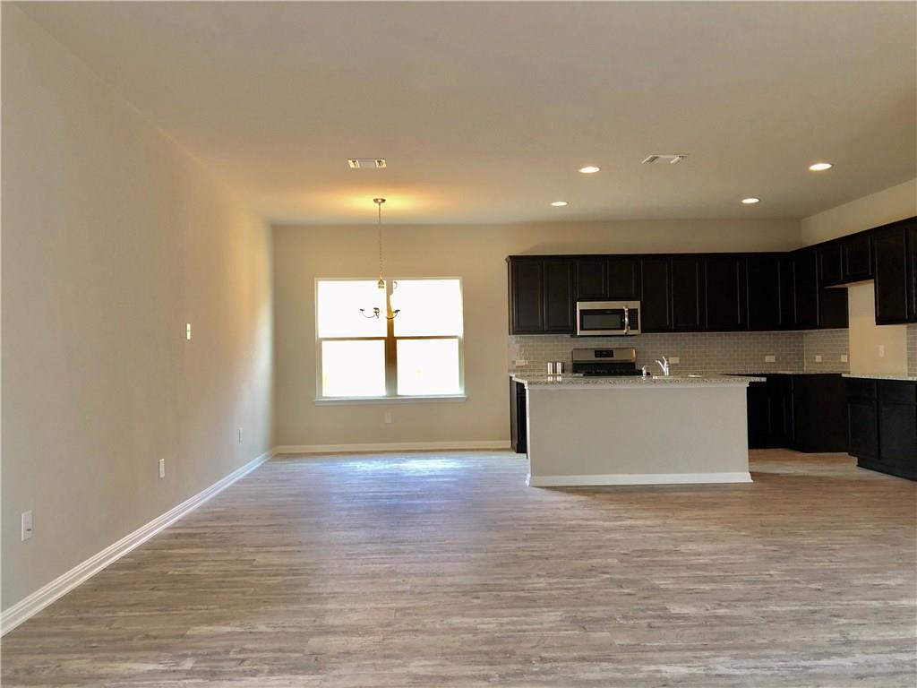 2925 Bridekirk Dr Property Photo 4